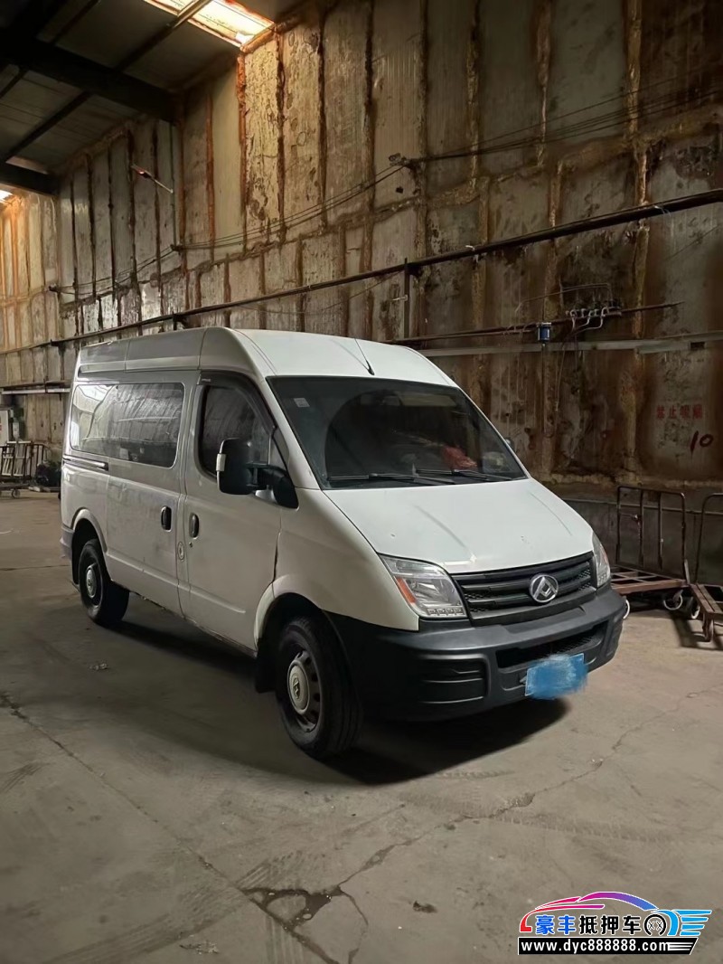 15年上汽大通V80轿车抵押车出售