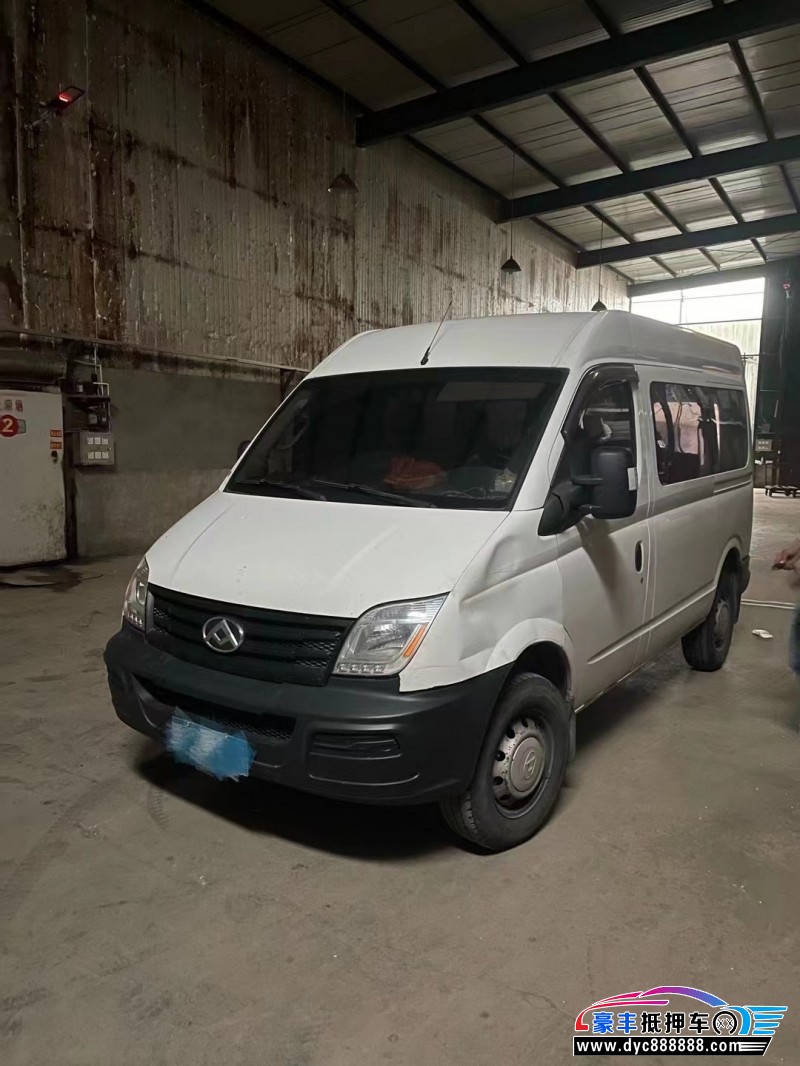 15年上汽大通V80轿车抵押车出售