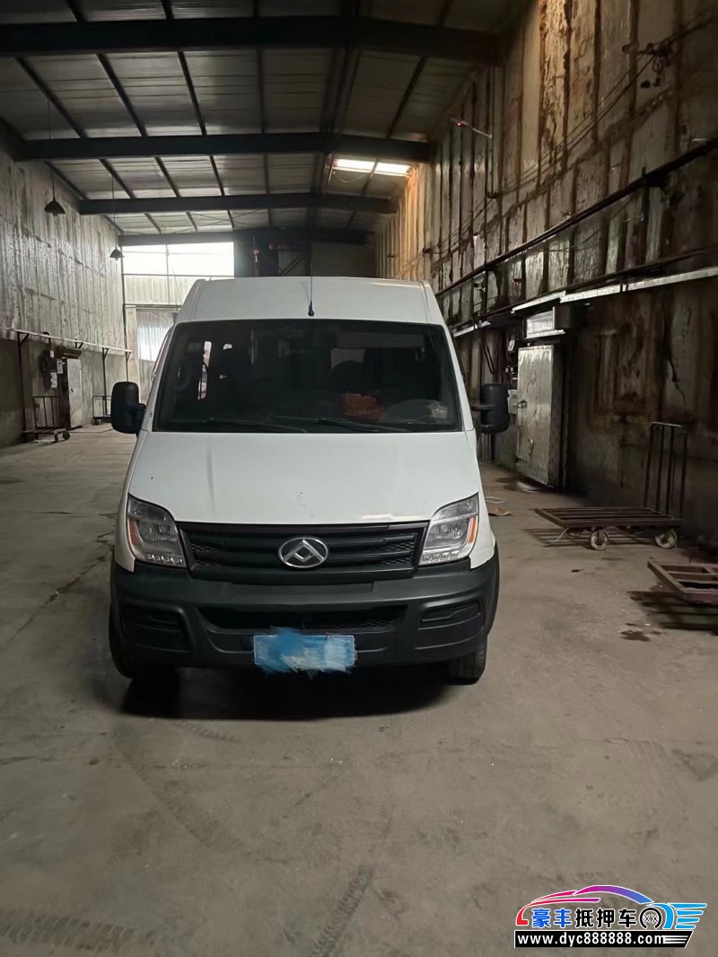 15年上汽大通V80轿车抵押车出售