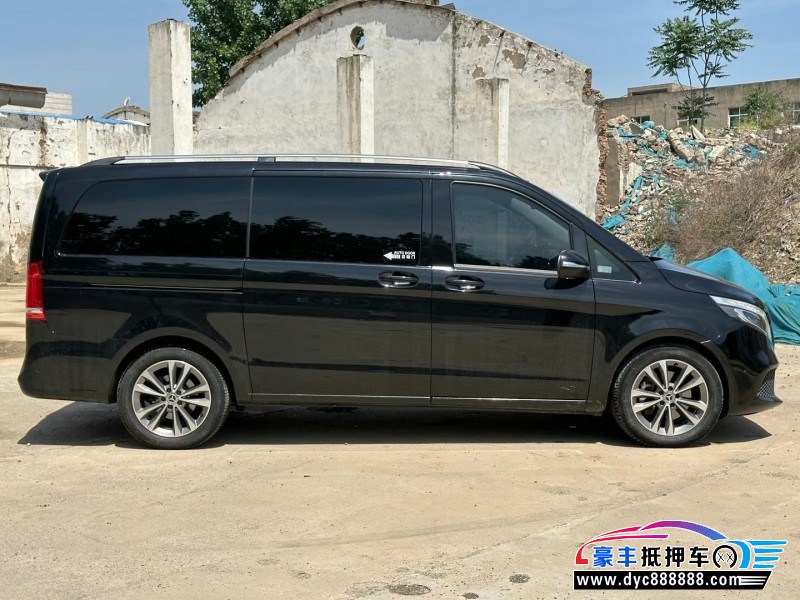 21年奔驰V级轿车抵押车出售