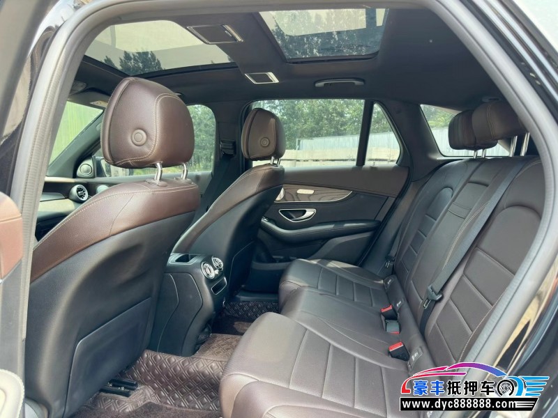 19年奔驰GLC轿车抵押车出售