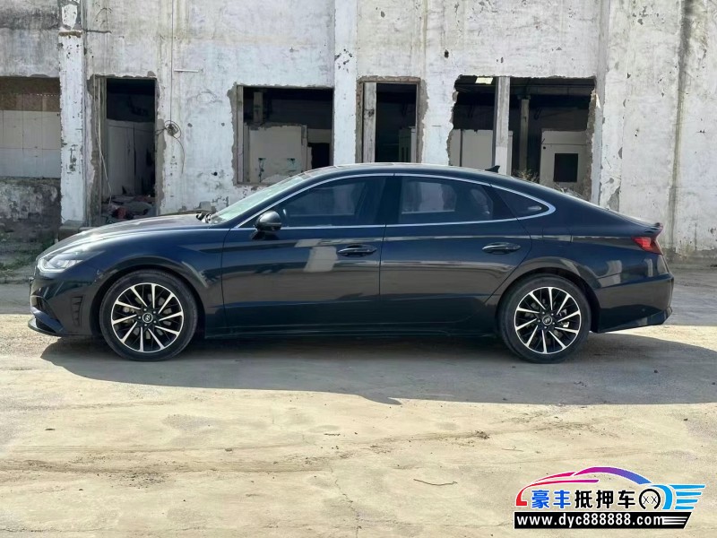20年现代索纳塔轿车抵押车出售