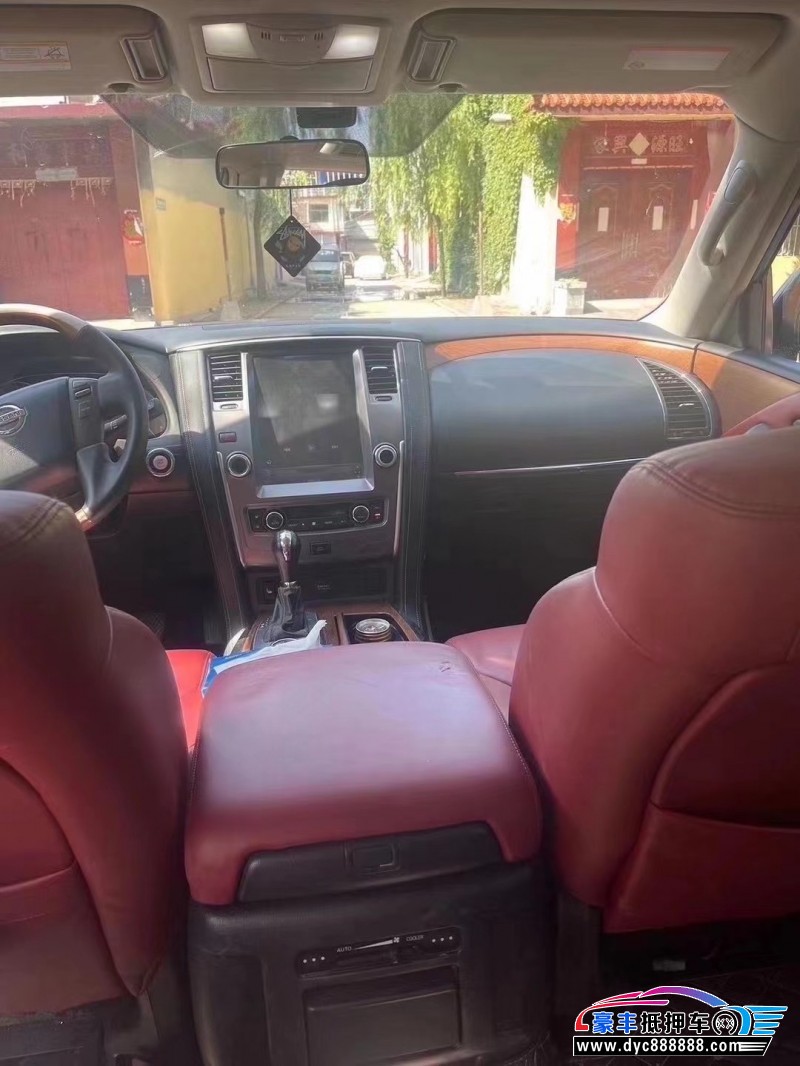 17年日产途乐轿车抵押车出售