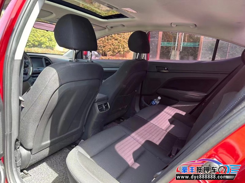 18年现代领动轿车抵押车出售