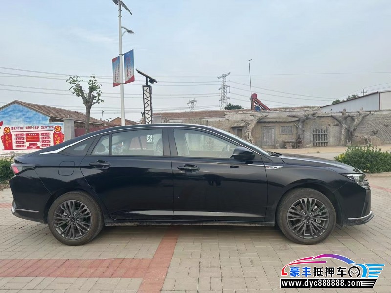 23年东风风神奕炫轿车抵押车出售