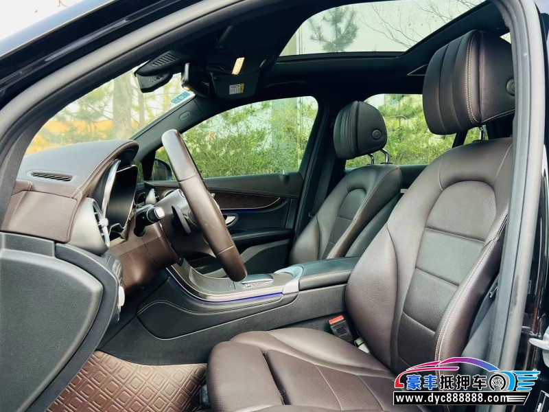 20年奔驰GLC轿车抵押车出售