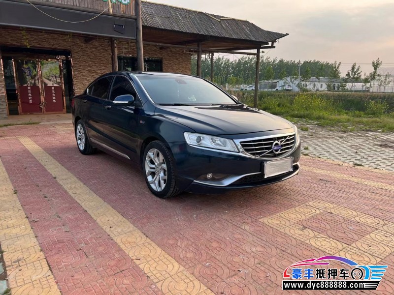 16年吉利博瑞轿车抵押车出售