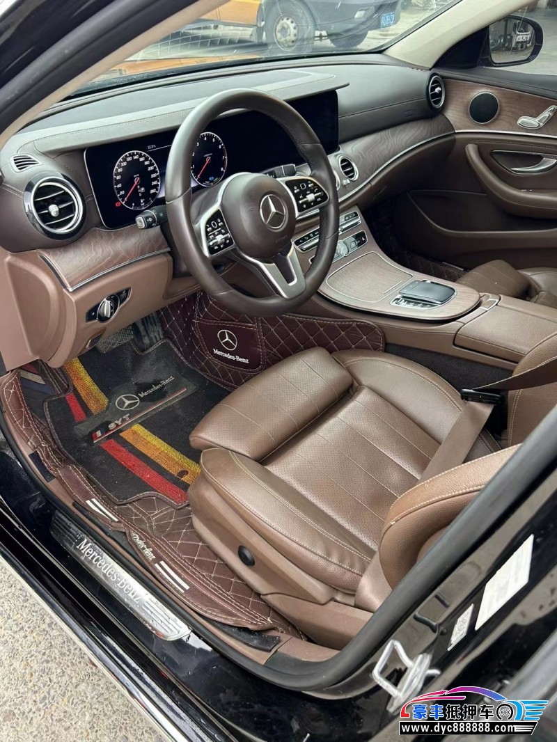 20年奔驰E轿车抵押车出售