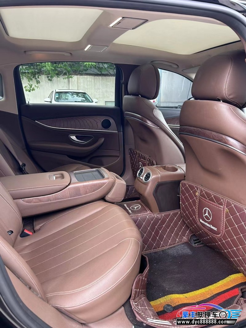 20年奔驰E轿车抵押车出售