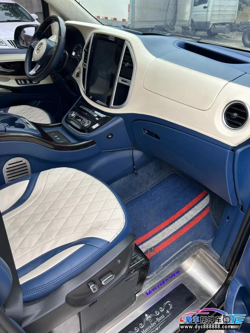 20年奔驰威霆SUV抵押车出售