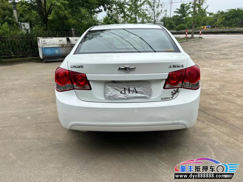 14年雪佛兰科鲁兹轿车抵押车出售