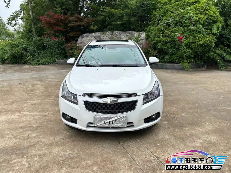 14年雪佛兰科鲁兹轿车抵押车出售