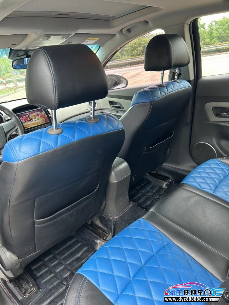 14年雪佛兰科鲁兹轿车抵押车出售