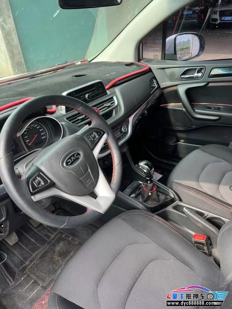 17年江淮瑞风S3轿车抵押车出售