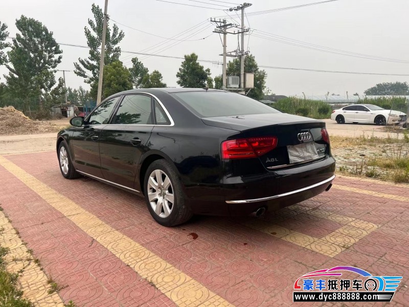 13年奥迪A8轿车抵押车出售