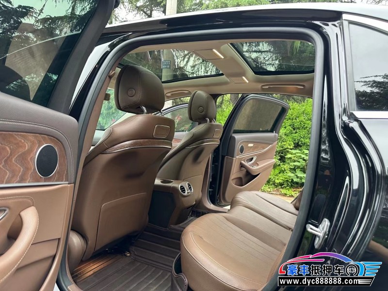 18年奔驰E轿车抵押车出售