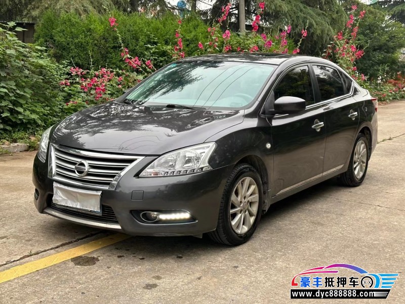 13年日产轩逸轿车抵押车出售