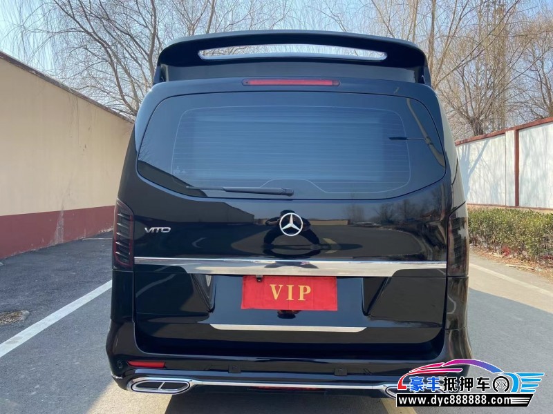 17年奔驰威霆MPV抵押车出售