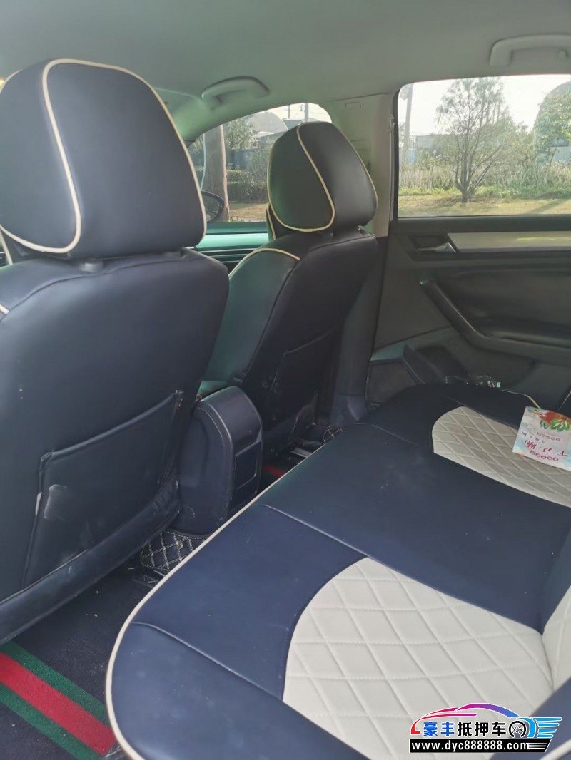 16年大众宝来轿车抵押车出售