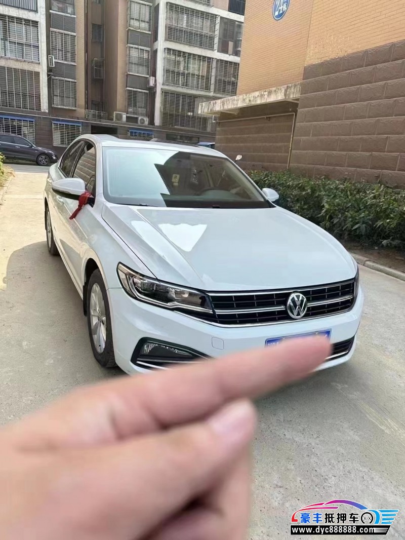 21年大众宝来轿车抵押车出售