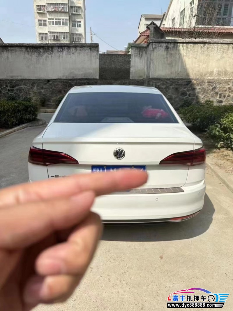 21年大众宝来轿车抵押车出售
