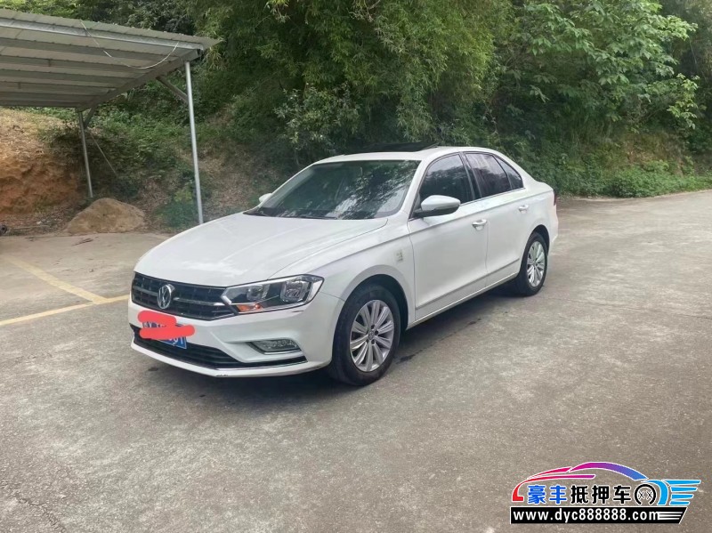 17年大众宝来轿车抵押车出售