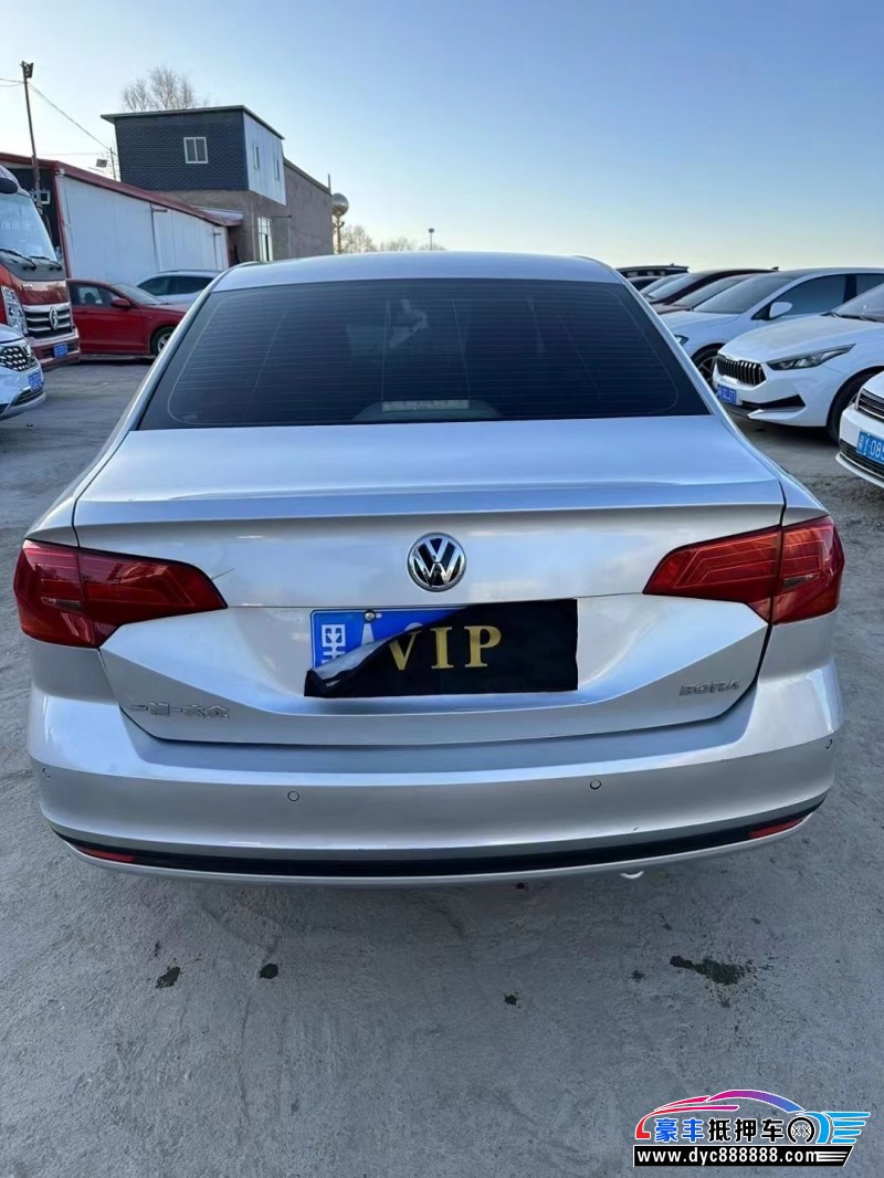 20年大众宝来轿车抵押车出售