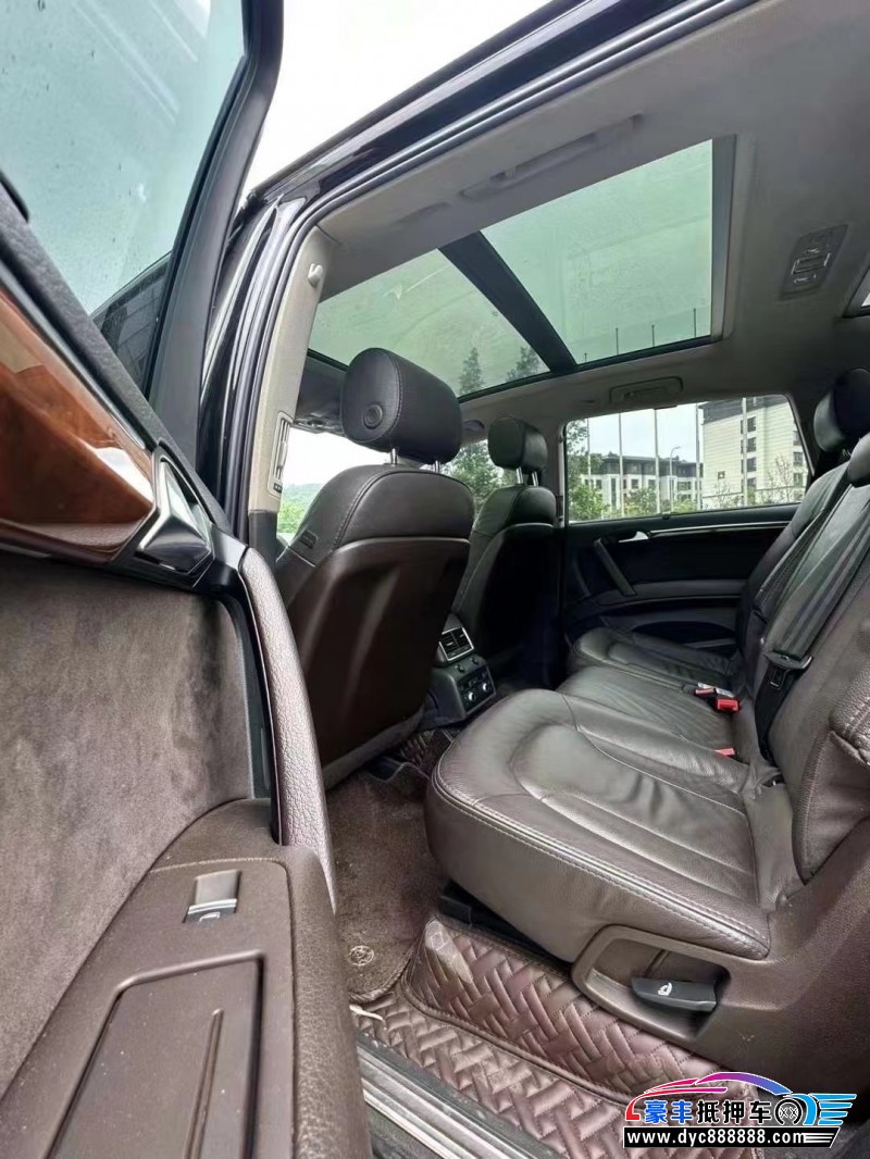 14年奥迪Q7轿车抵押车出售