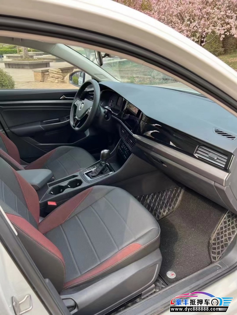22年大众宝来轿车抵押车出售