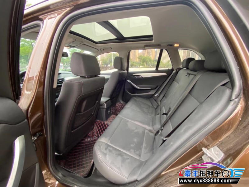 15年宝马X1轿车抵押车出售