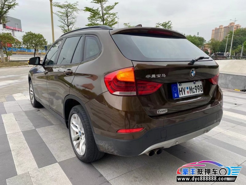 15年宝马X1轿车抵押车出售