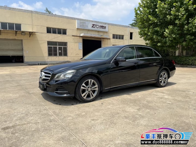 14年奔驰E级轿车抵押车出售