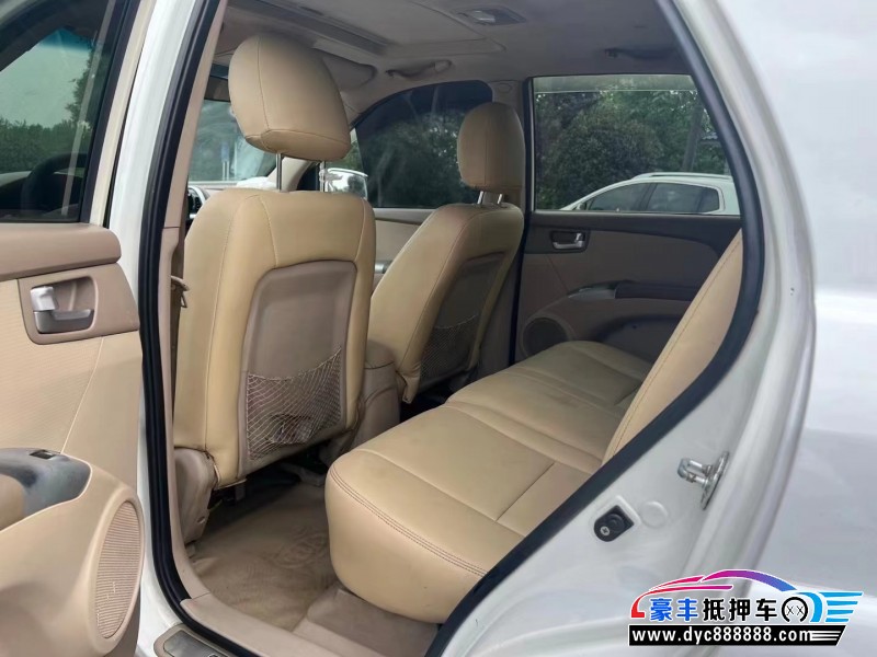 08年起亚狮跑SUV抵押车出售