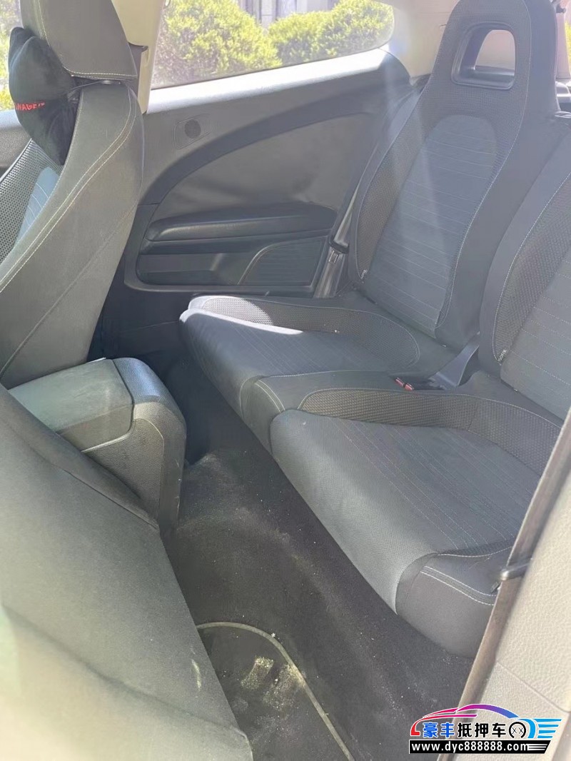 10年大众尚酷轿车抵押车出售