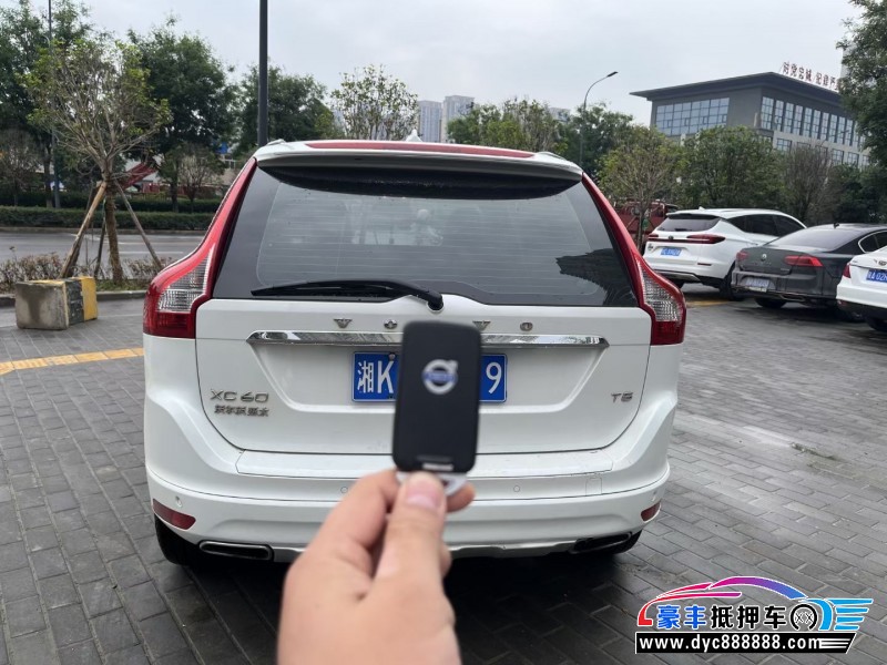 17年沃尔沃XC60轿车抵押车出售