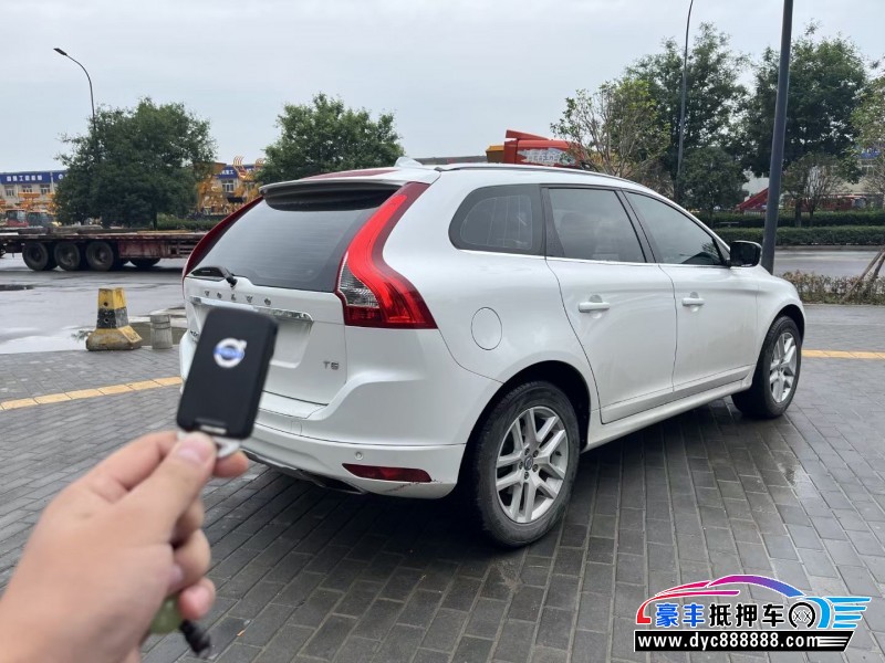 17年沃尔沃XC60轿车抵押车出售