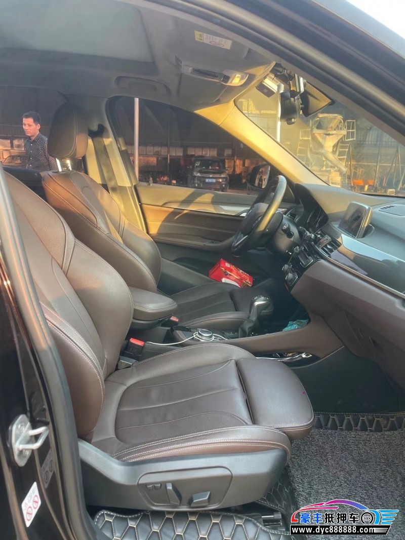 18年宝马X1轿车抵押车出售