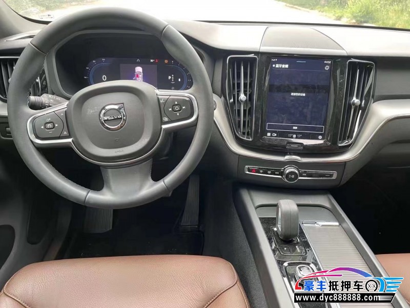 22年沃尔沃XC60SUV抵押车出售