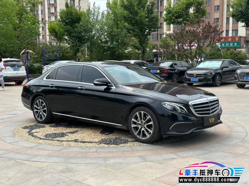 18年奔驰E级轿车抵押车出售