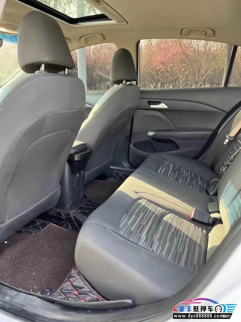 18年雪佛兰科沃兹轿车抵押车出售