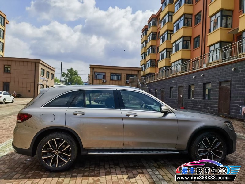 20年奔驰GLC轿车抵押车出售