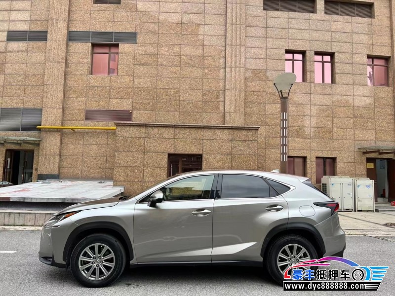 15年雷克萨斯NX轿车抵押车出售