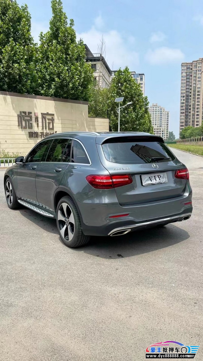 18年奔驰GLC轿车抵押车出售