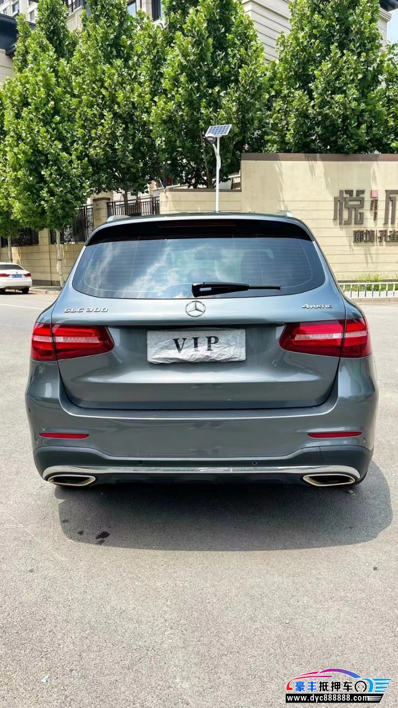 18年奔驰GLC轿车抵押车出售