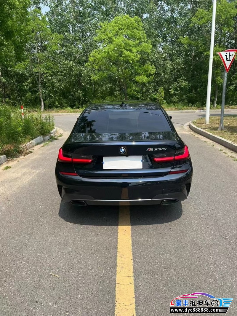 21年宝马3系轿车抵押车出售