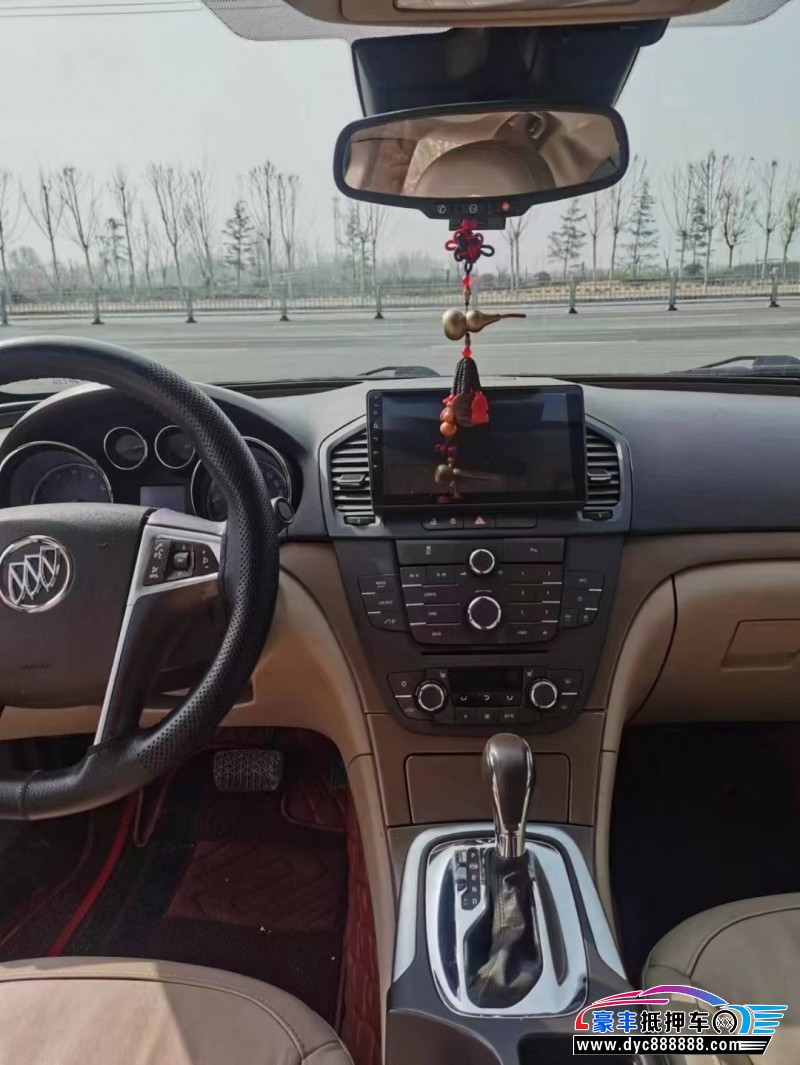 12年别克君威轿车抵押车出售