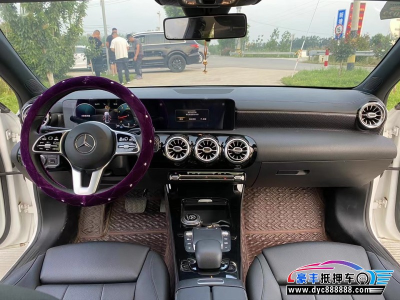 20年奔驰A轿车抵押车出售