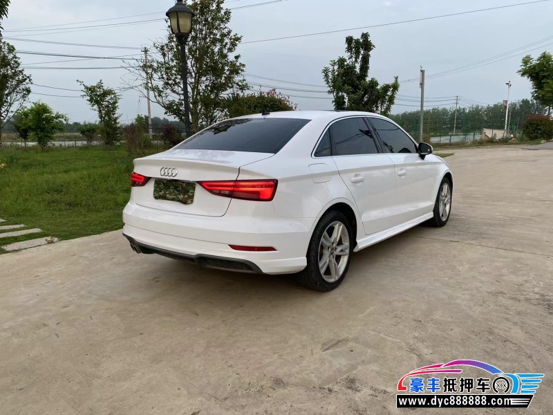 19年奥迪A3轿车抵押车出售