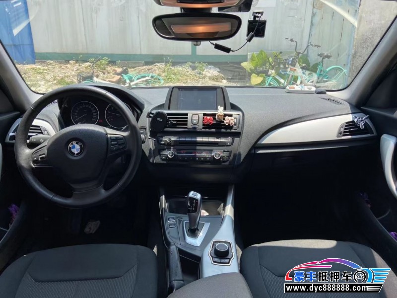 13年宝马1系轿车抵押车出售