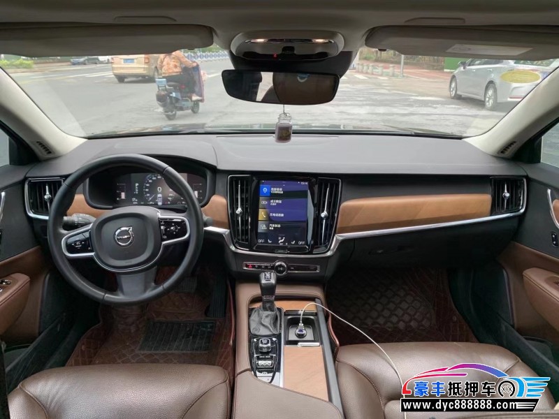 19年沃尔沃S90轿车抵押车出售